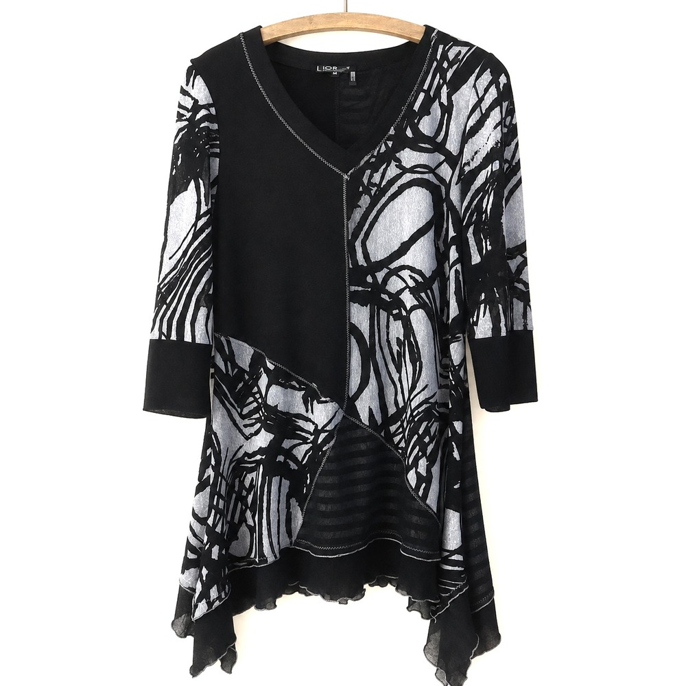 Lior Paris Top Size M Black WHite Abstract Print Graphic Art Grunge Hankie Hem
